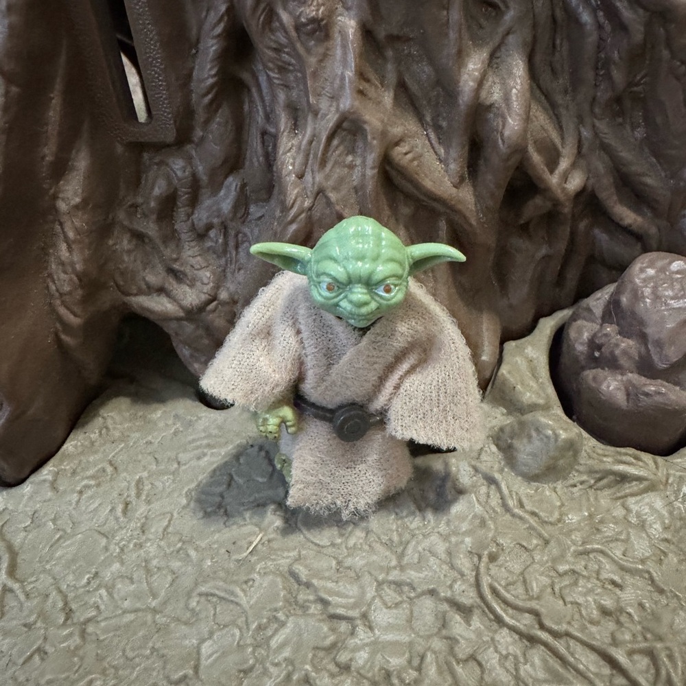 YODA Star Wars The Empire Strikes Back 1980 Action Figure Original Cape & Belt